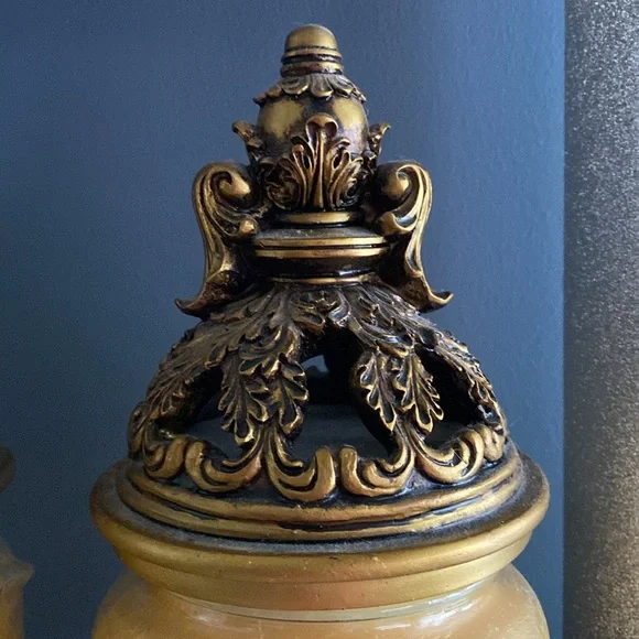 Candle holder with top cover - Picture 2 of 7